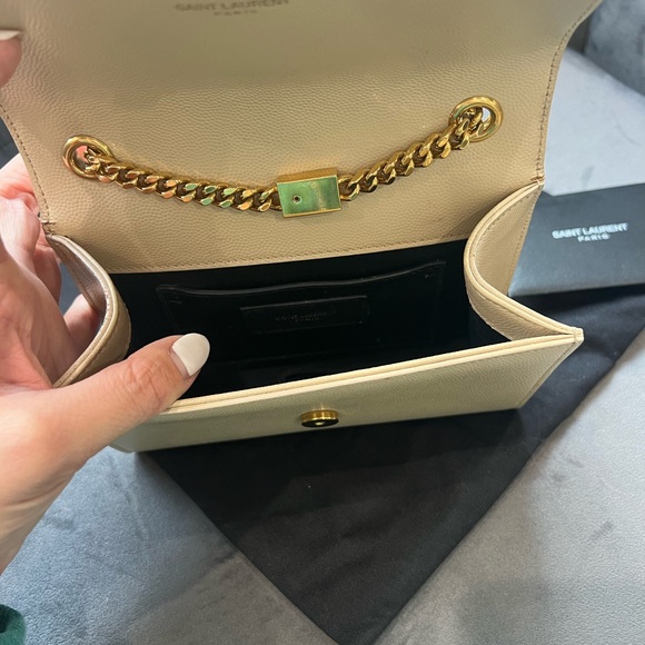 Yves Saint Laurent Kate Monogram crossbody - Picture 5 of 16